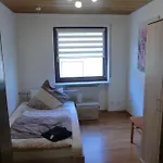 180qm Mit 5 Schlafzimmer, 2 Badezimmer Fuer Bis Zu 8 Personen Διαμέρισμα Abstatt